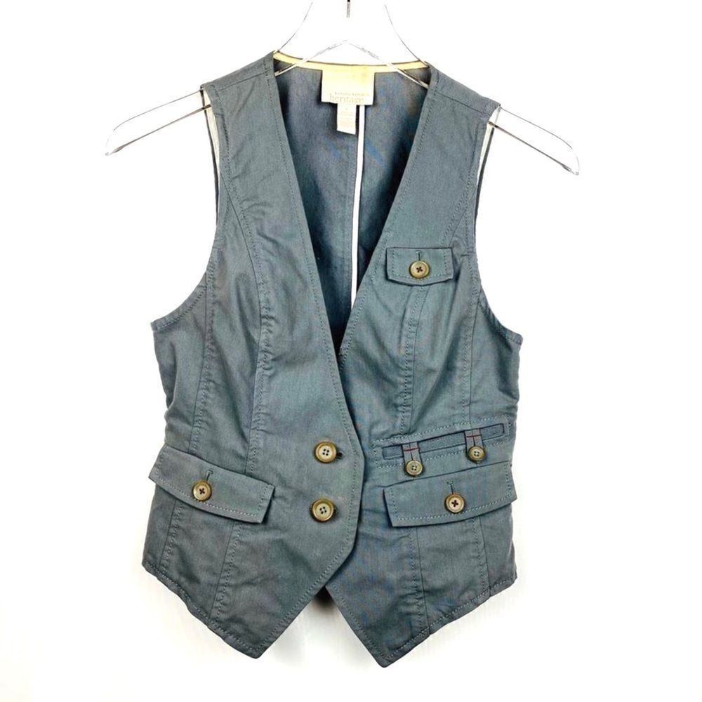 Banana Republic Heritage Utility Cargo Vest.